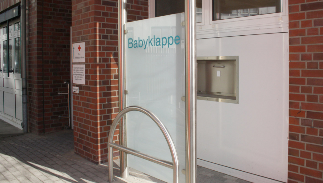 Babyklappe und vertrauliche Geburt | Krankenhaus Reinbek